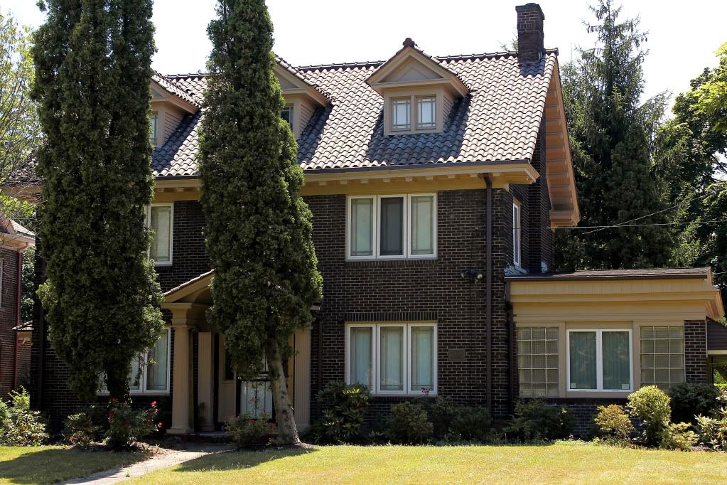 Youngstown The Homes of Crandall Park Photo Tour (Belmont renting